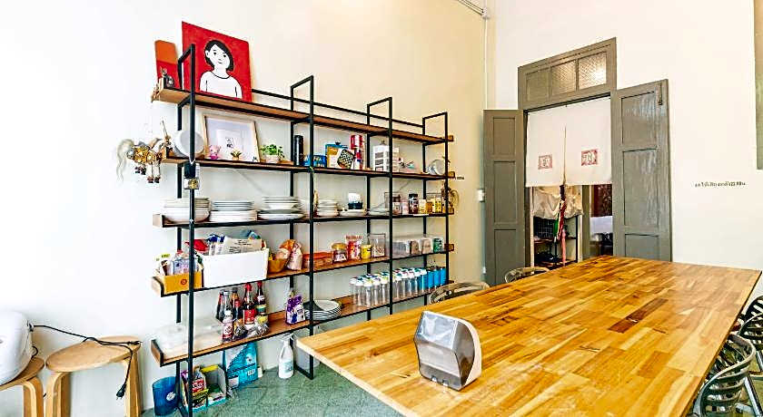 Yu Cafe Hostel