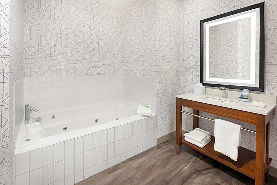 Four Points By Sheraton Calgary Airport