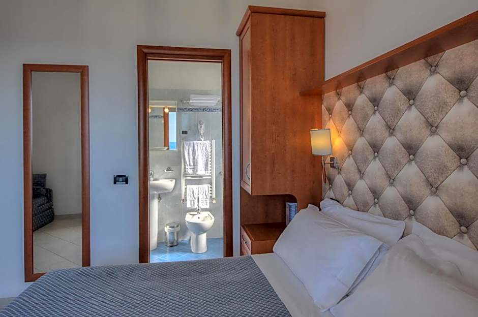 Hotel Noris