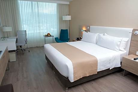 Standard King Room - High Floor