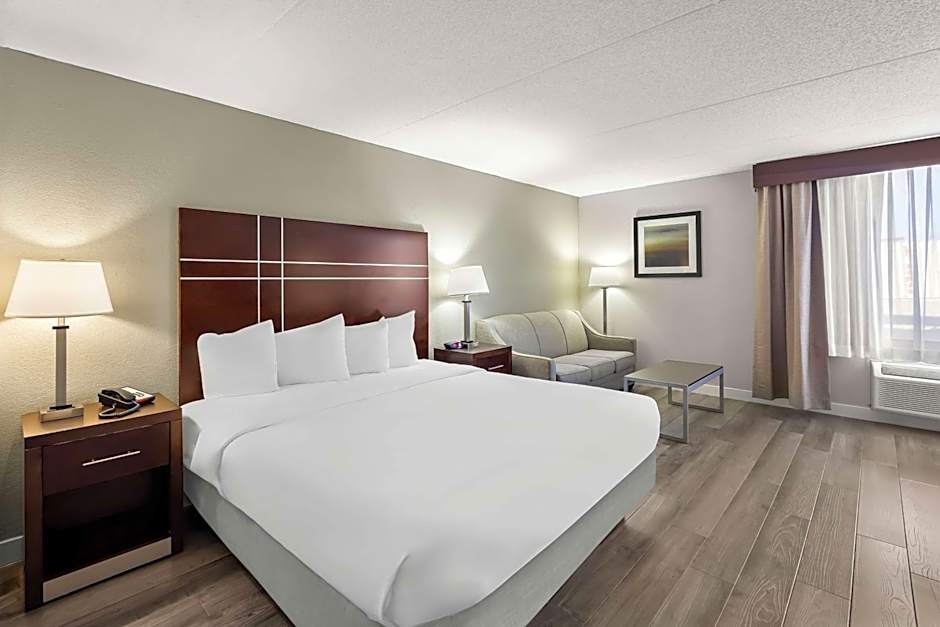 Best Western Luxbury Inn-Fort Wayne