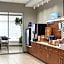 Holiday Inn Express & Suites Vaughan Southwest By IHG