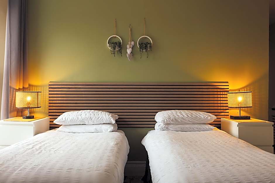 The Dolphin Hotel & Restaurant