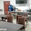SQUARE HOTEL