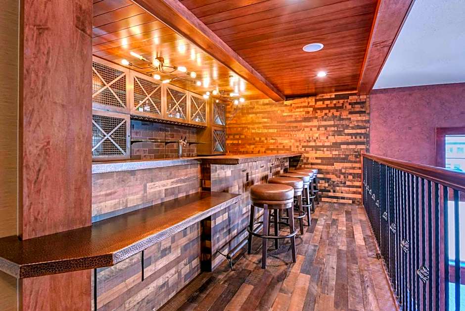 Kathryn Riverfront Inn, an Ascend Collection Hotel