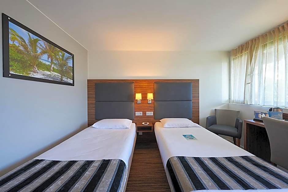 Kyriad Bordeaux - Merignac Aéroport