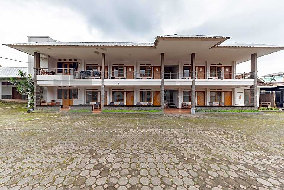 Yehezkiel Hotel Lembang Mitra RedDoorz