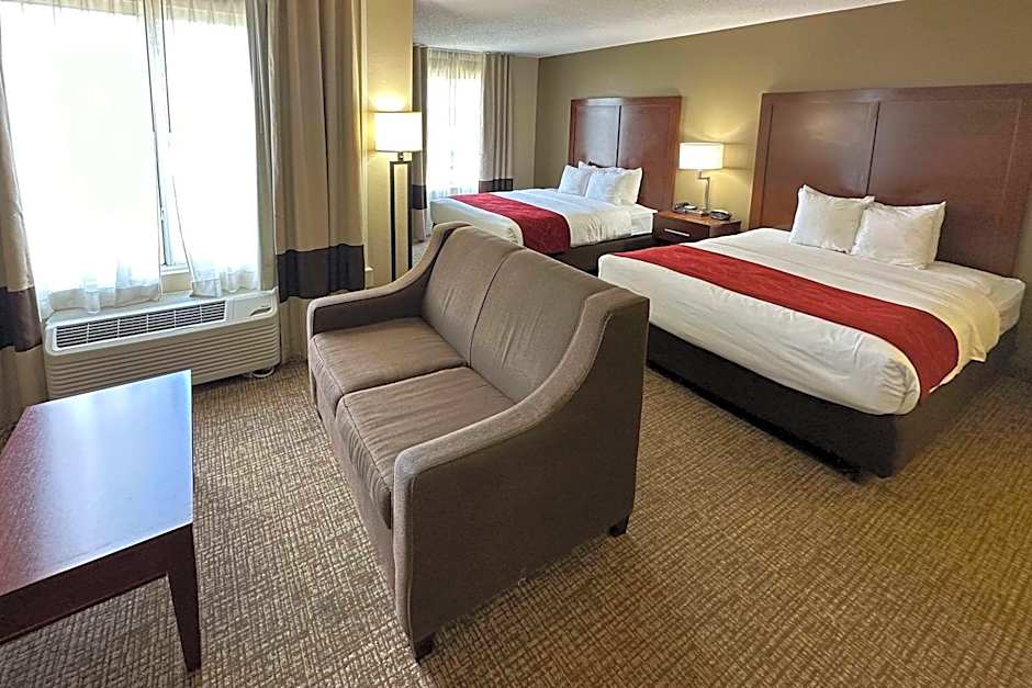 Comfort Suites Airport