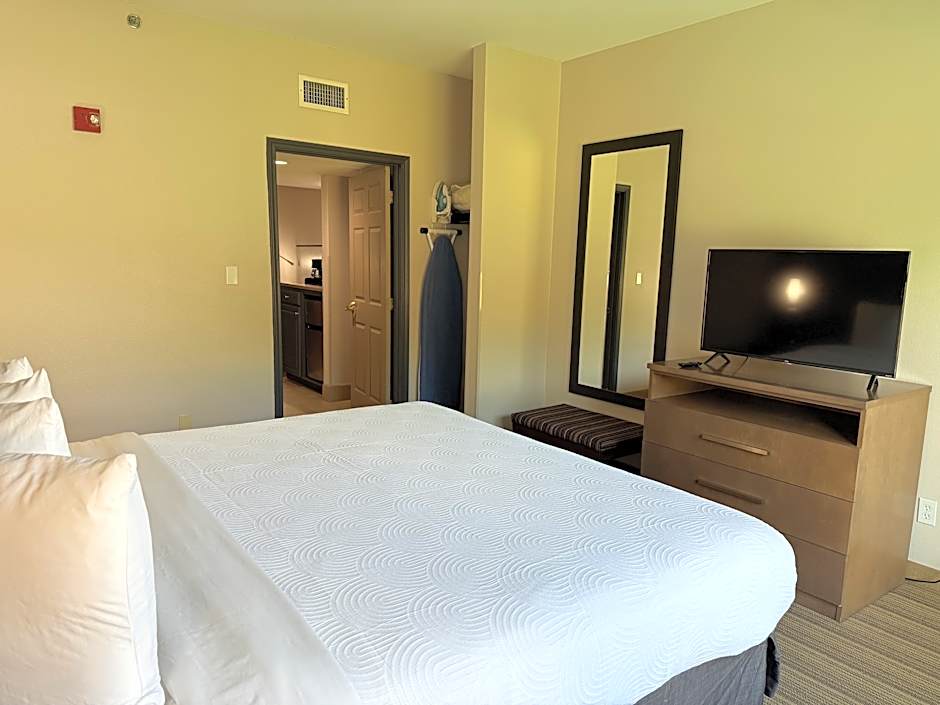 Photo 1 of 3 of 1 King Bed Suite