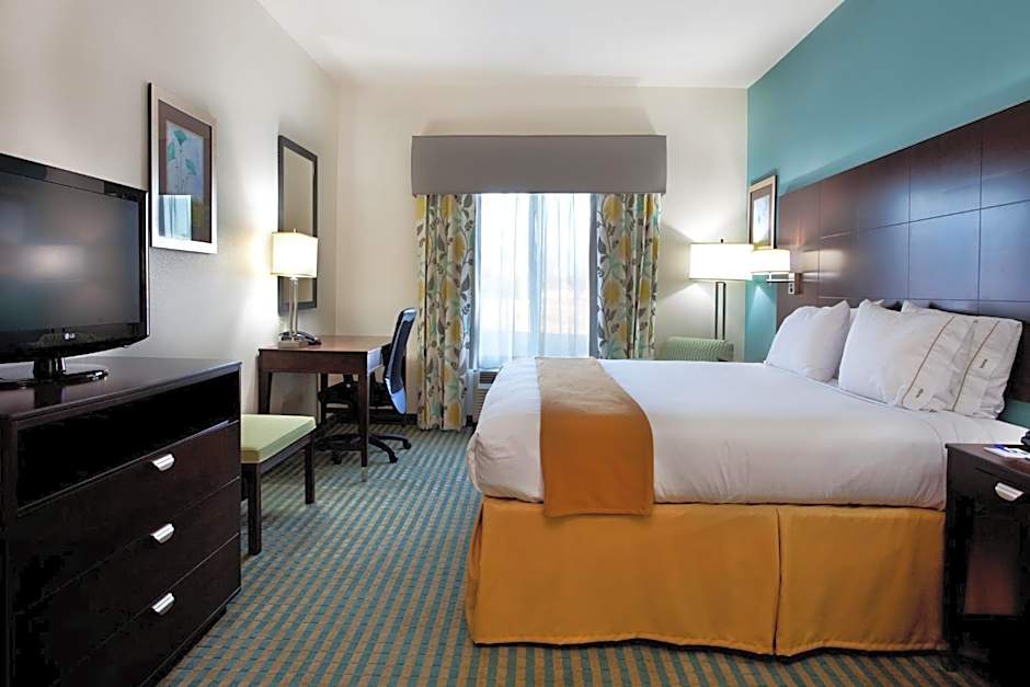 Holiday Inn Express Hotel & Suites Picayune By IHG