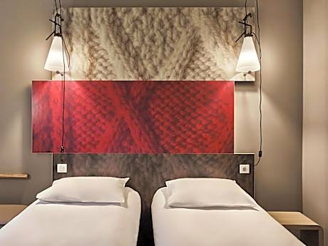 Standard Twin Room with Shower