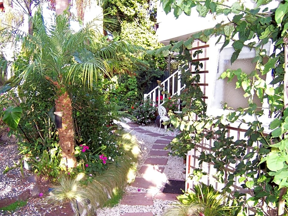 Peace and Plenty Inn