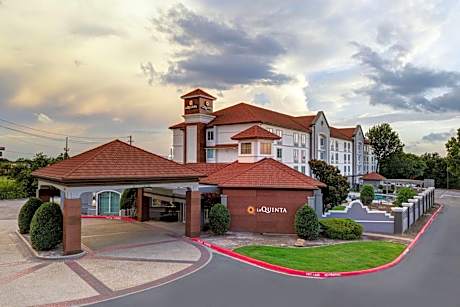 La Quinta Inn & Suites by Wyndham Sherman