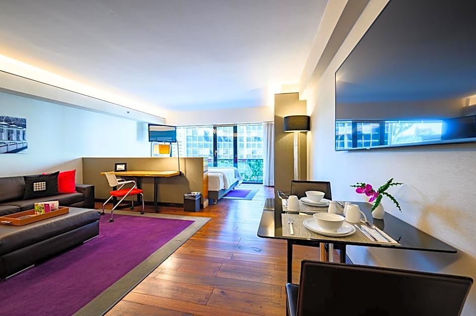 Las Suites Campos Eliseos