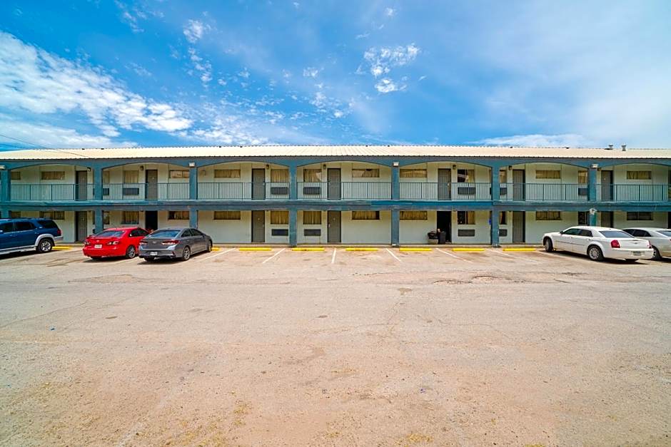 OYO Hotel Midland