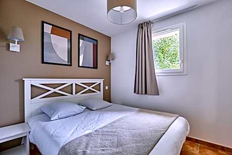 One-Bedroom Apartment (4 Adults)