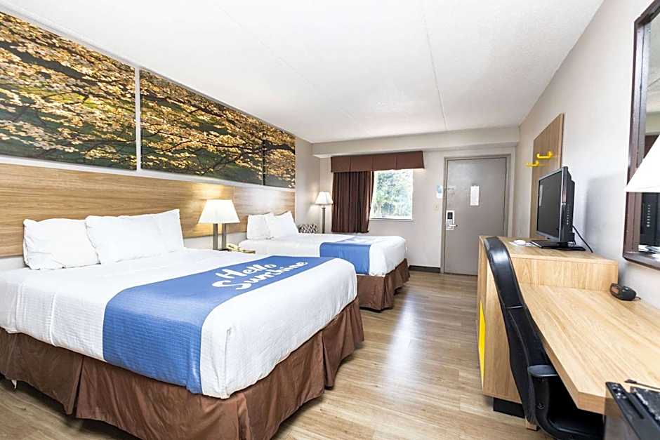 Days Inn by Wyndham Dayton Huber Heights Northeast