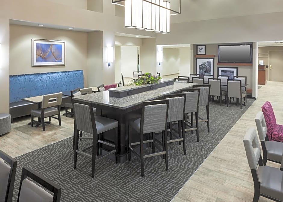 Hampton Inn & Suites Davenport