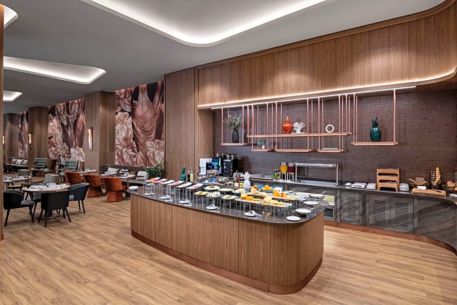 Mövenpick Living Istanbul Saklivadi