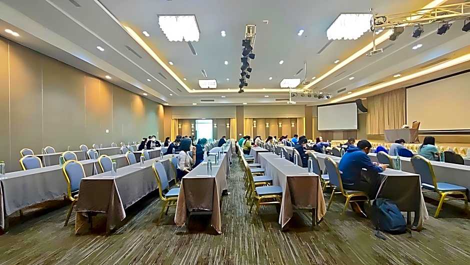 Mayflower Grande Hotel Phitsanulok