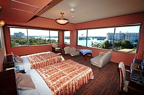 Deluxe Twin Room with Sea View
