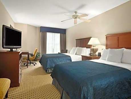 1 Bedroom Suite Queen Bed