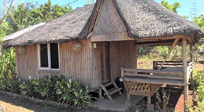 SEE-KEE-HOR Cafe and Hostel