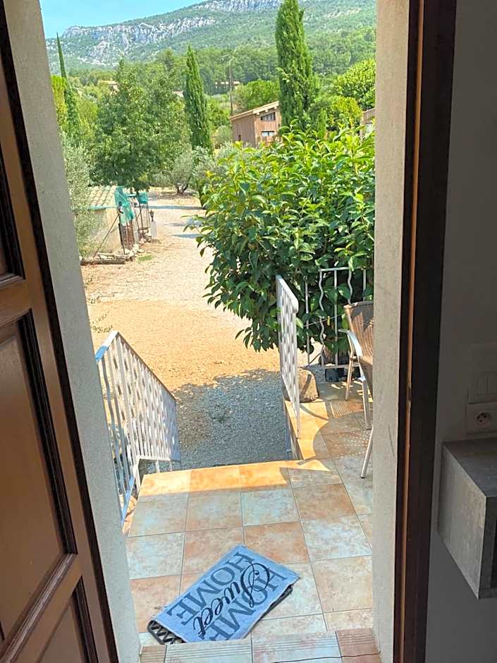 Chambre d'hôtes une fenêtre sur le Ventoux