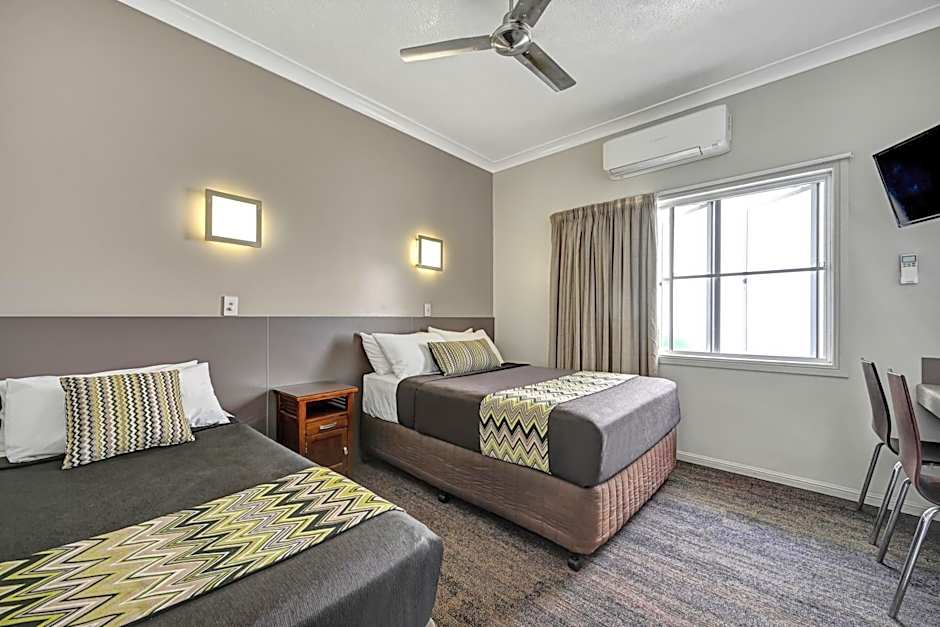 City Oasis Inn Townsville, SureStay Collection by BW