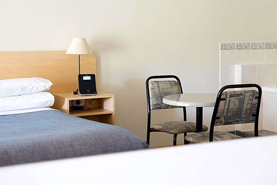 Arthur Phillip Motor Inn