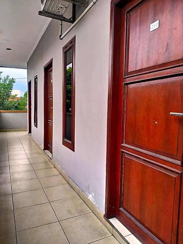 Tiara Puspita Laweyan Hotel