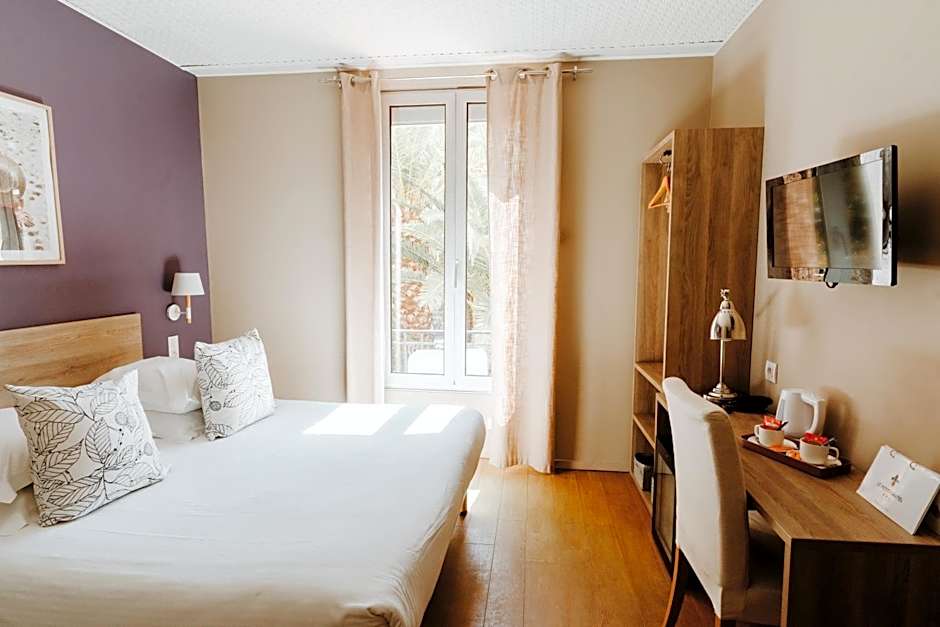 Hôtel Le Petit Castel