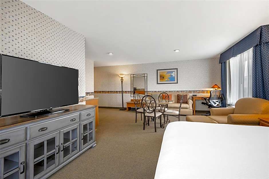 Best Western Bronco Inn