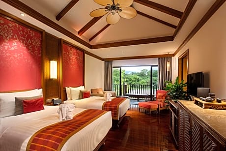 Deluxe River View Room (King Bed)