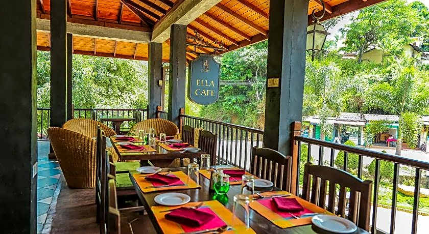 Oak Ray Ella Gap Hotel