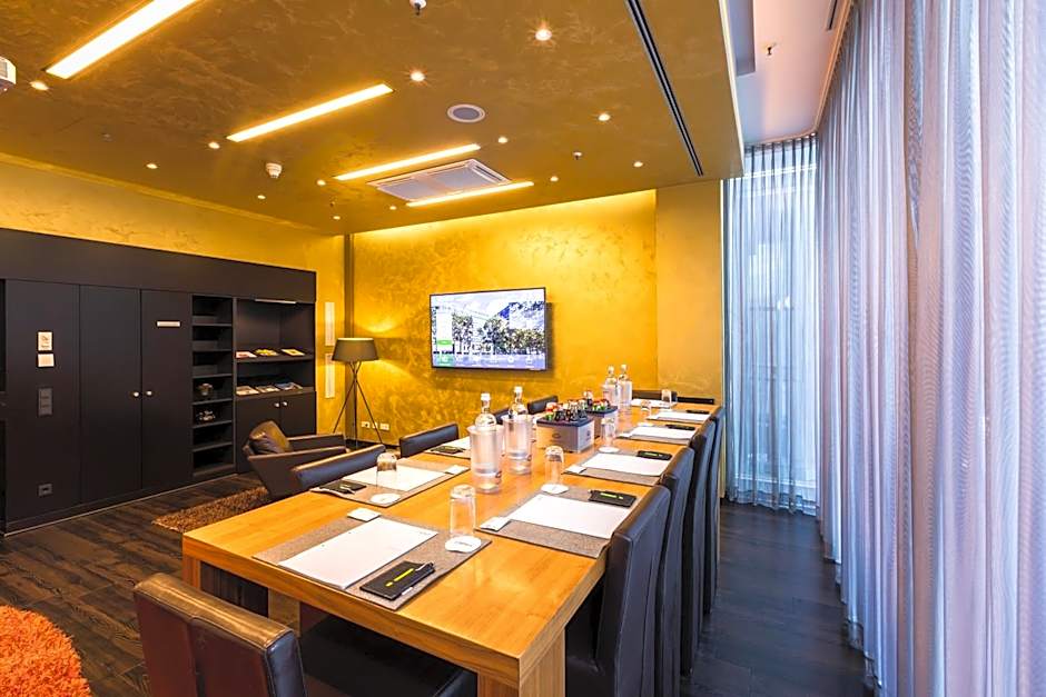 Lindner Hotel Berlin Ku'damm, part of JdV by Hyatt