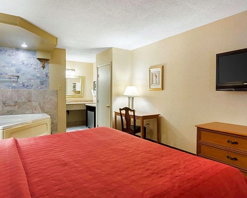 Quality Inn South Hill I-85