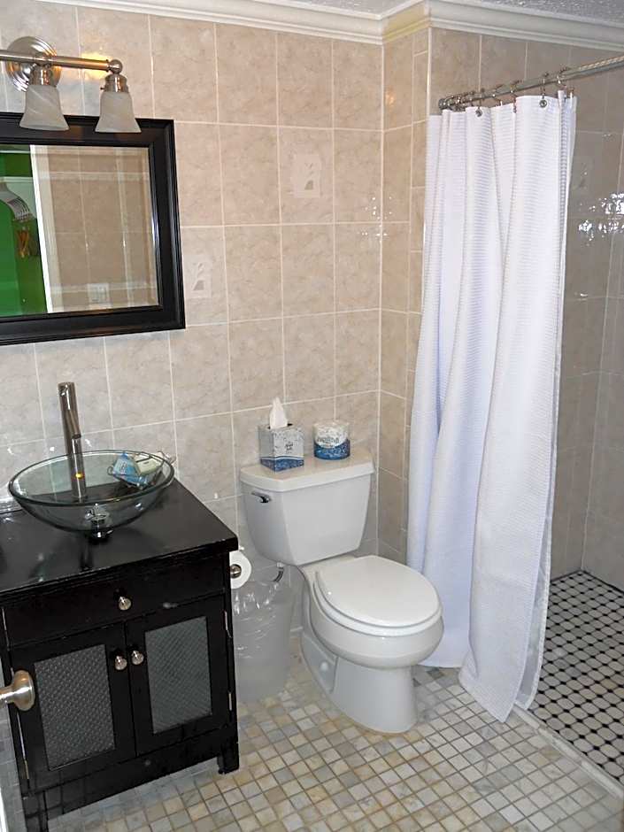 Duval Inn - Key West