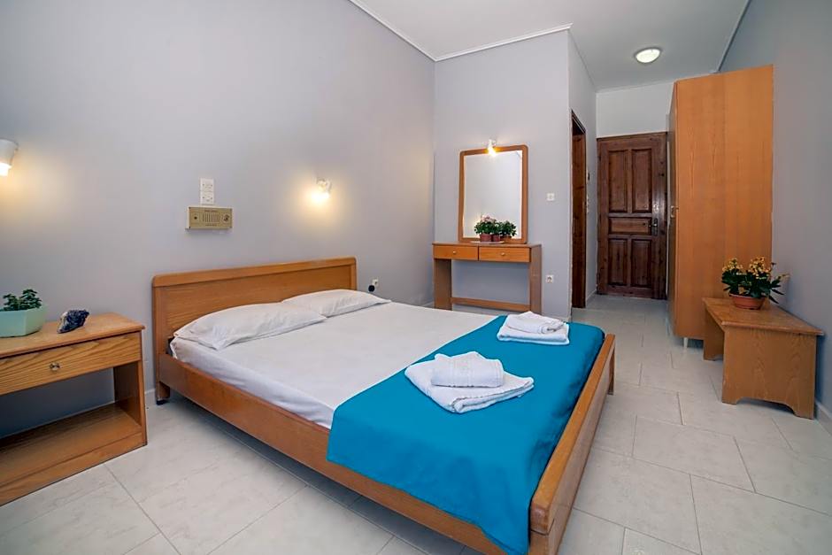 All In Krinas Apart-Hotel