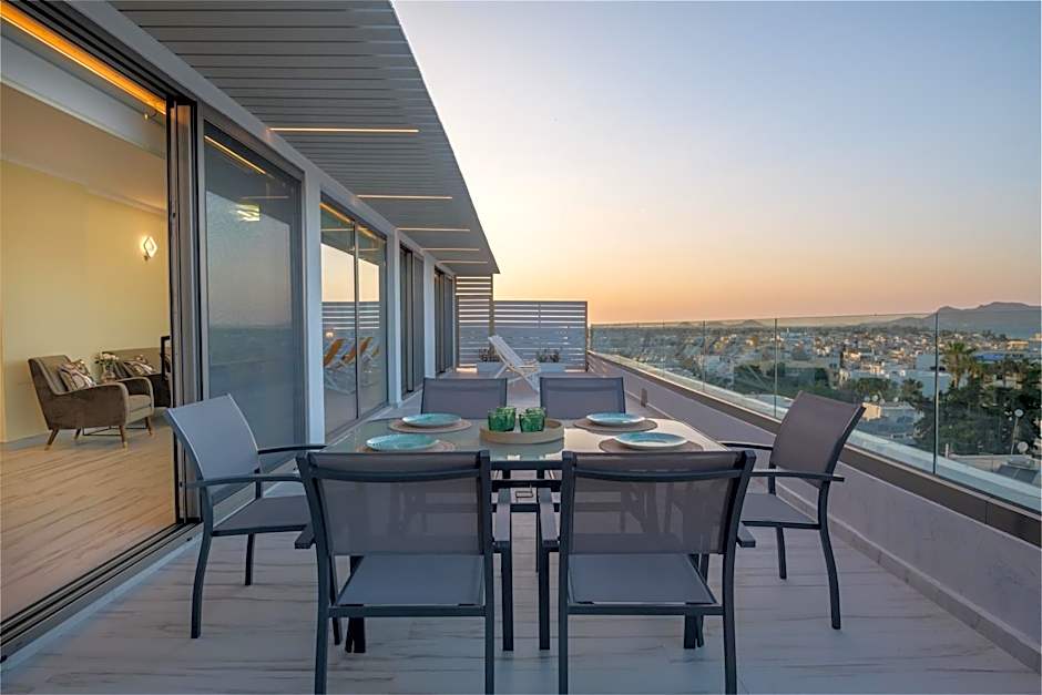 Alexandra Hotel&Apartments