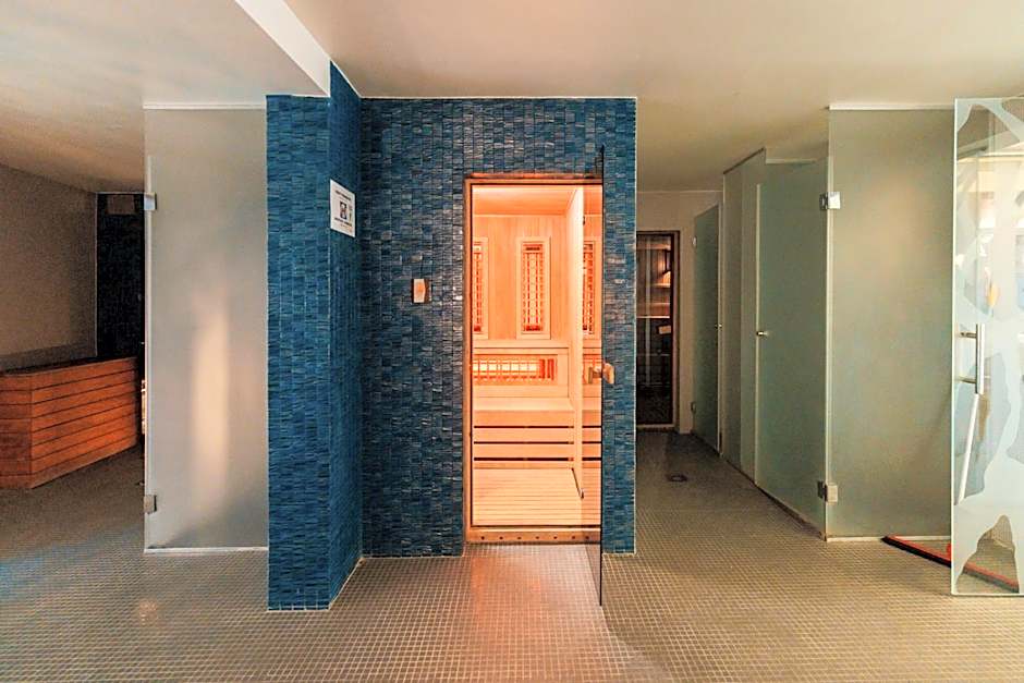 Palmon Bay Hotel & Spa