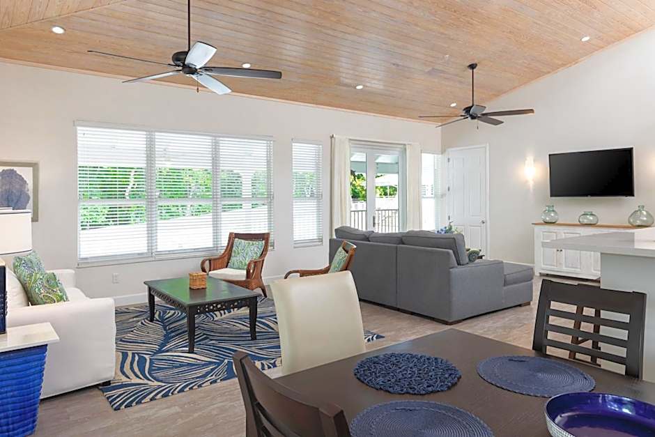 Dolphin Point Villas