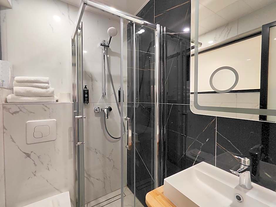 Atelier Montparnasse Hotel