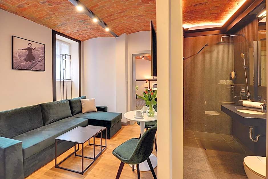 Photo 1 of 11 of Deluxe Apartment