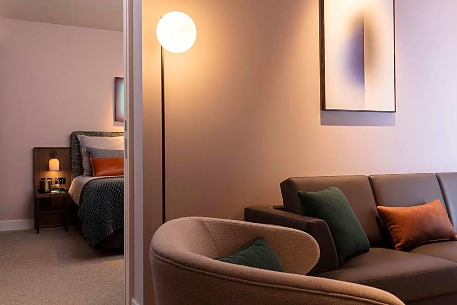 Next Hotel Melbourne, Curio Collection by Hilton