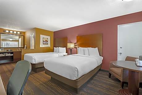 Double Room with Two Double Beds - Non-Smoking