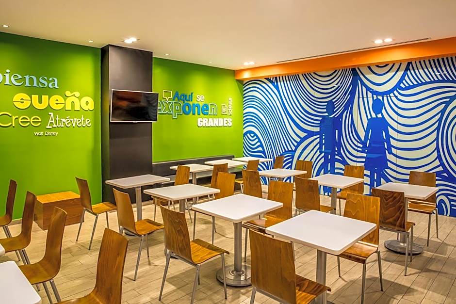 One Monterrey Aeropuerto