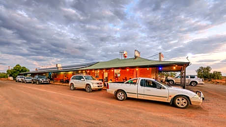 White Cliffs Hotel