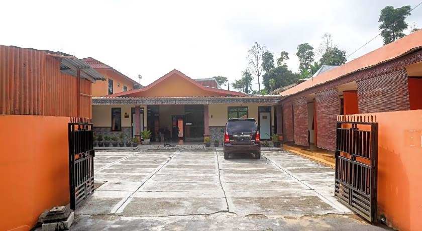 OYO 2162 Pondok Wisata Sri Widodo