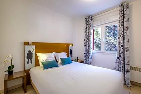 One-Bedroom Apartment (4 Adults)